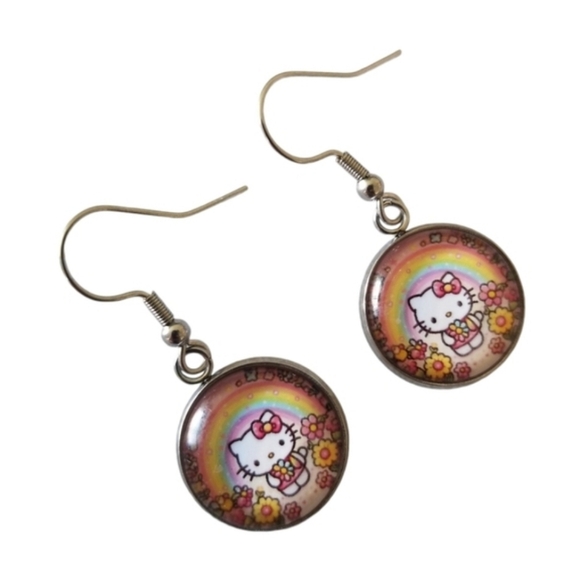 Handcrafted ello Kitty Earrings - Picture 2 of 4